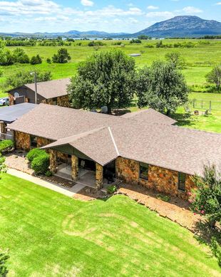 United States Oklahoma Lawton vacation rental compare prices direct by owner 6644769