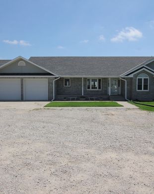 United States Kansas Hays vacation rental compare prices direct by owner 10173377