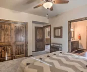 'Whiskey Barrel Ranch' w/ Grill & Fire Pit!