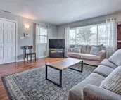 Cozy South Bend Retreat < 2 Mi to Notre Dame!