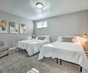 Cozy South Bend Retreat < 2 Mi to Notre Dame!