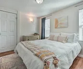 Cozy South Bend Retreat < 2 Mi to Notre Dame!