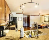 Homey Deadwood Apartment in Convenient Spot!