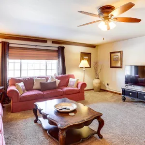 Homey Deadwood Apartment in Convenient Spot!