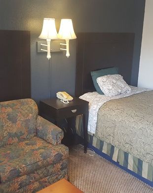 United States Kansas Hutchinson vacation rental compare prices direct by owner 23661682