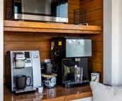 **NEW** Luxury Living close to popular hiking & skiing in Palmer Wasilla