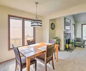 Modern Anchorage Townhome: 8 Mi to Downtown!