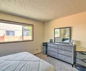 Modern Anchorage Townhome: 8 Mi to Downtown!