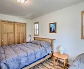 Waterfront Apt w/ Mtn View, Walk Into Town!