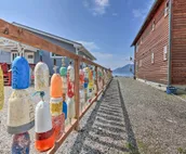 Waterfront Apt w/ Mtn View, Walk Into Town!