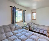 Waterfront Apt w/ Mtn View, Walk Into Town!
