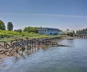 Waterfront Apt w/ Mtn View, Walk Into Town!