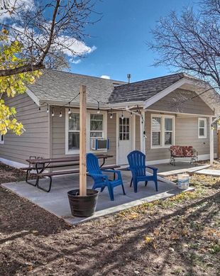 United States Wyoming Cheyenne vacation rental compare prices direct by owner 24921458