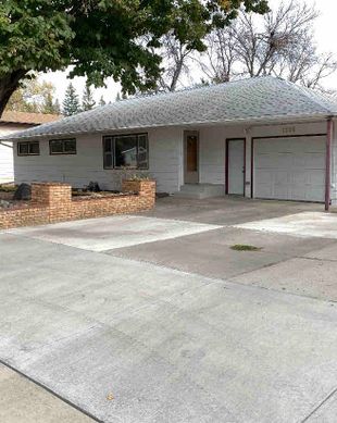 United States South Dakota Aberdeen vacation rental compare prices direct by owner 2097501
