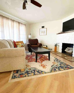 United States Kansas Hays vacation rental compare prices direct by owner 9975960
