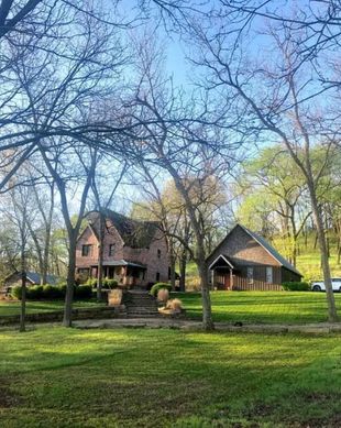 United States Kansas Coffeyville vacation rental compare prices direct by owner 2276506