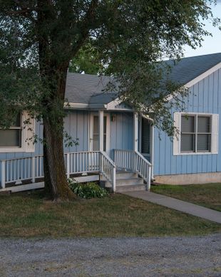 United States Kansas Topeka vacation rental compare prices direct by owner 682009