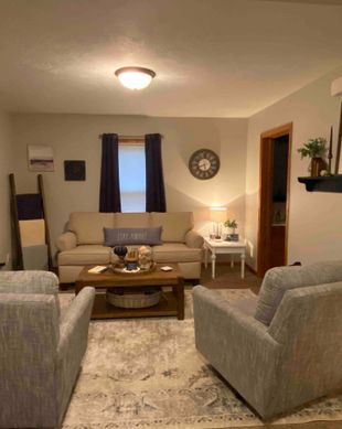 United States South Dakota Mitchell vacation rental compare prices direct by owner 24674718