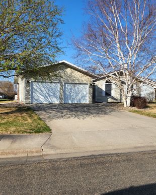 United States South Dakota Pierre vacation rental compare prices direct by owner 26491961