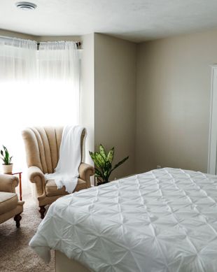 United States South Dakota Mitchell vacation rental compare prices direct by owner 25330595