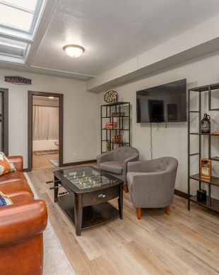 United States South Dakota Mitchell vacation rental compare prices direct by owner 25736330