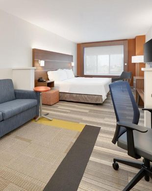 United States South Dakota Mitchell vacation rental compare prices direct by owner 11920699